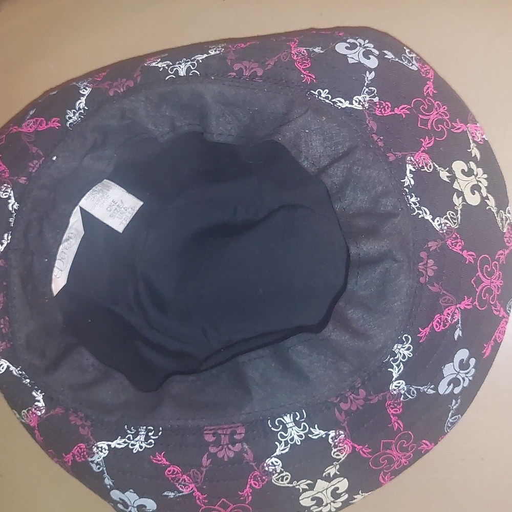 Hat - Picture 3 of 3